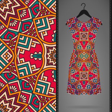 Etnik çiçek Dikişsiz desen elbise ile