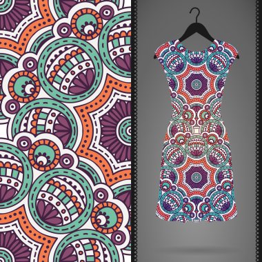 Etnik çiçek Dikişsiz desen elbise ile