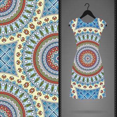 Etnik çiçek Dikişsiz desen elbise ile