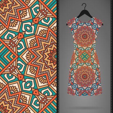 Etnik çiçek Dikişsiz desen elbise ile