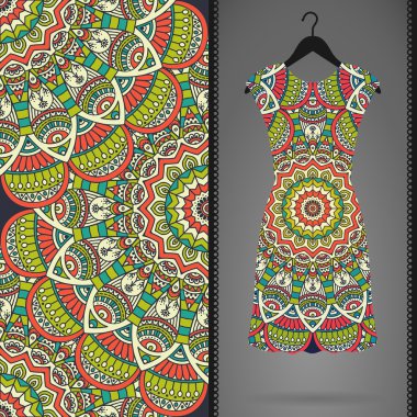 Etnik çiçek Dikişsiz desen elbise ile