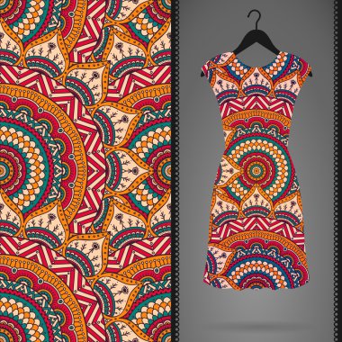 Etnik çiçek Dikişsiz desen elbise ile