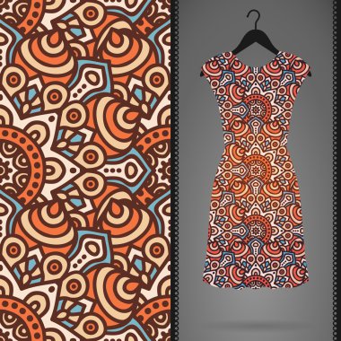 Etnik çiçek Dikişsiz desen elbise ile