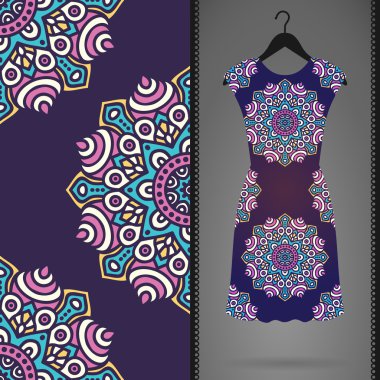 Etnik çiçek Dikişsiz desen elbise ile