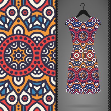 Etnik çiçek Dikişsiz desen elbise ile