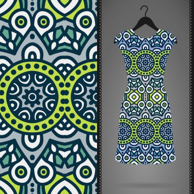 Etnik çiçek Dikişsiz desen elbise ile