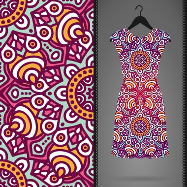 Etnik çiçek Dikişsiz desen elbise ile