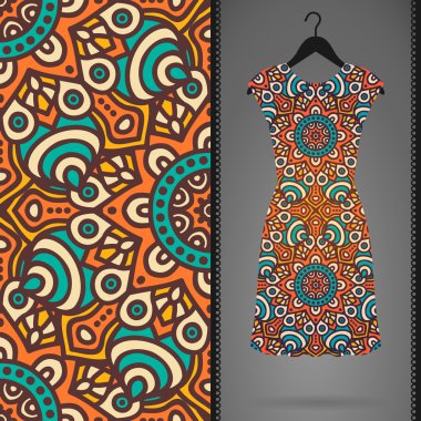 Etnik çiçek Dikişsiz desen elbise ile