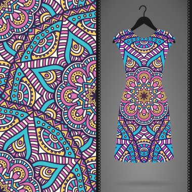 Etnik çiçek Dikişsiz desen elbise ile