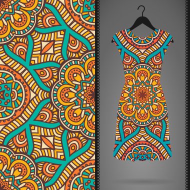 Etnik çiçek Dikişsiz desen elbise ile