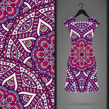 Etnik çiçek Dikişsiz desen elbise ile