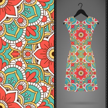 Etnik çiçek Dikişsiz desen elbise ile