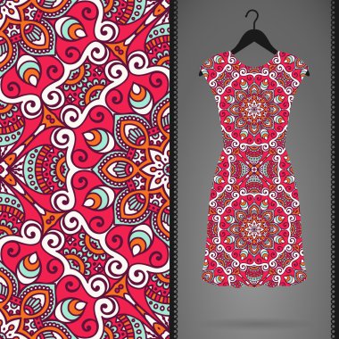 Etnik çiçek Dikişsiz desen elbise ile