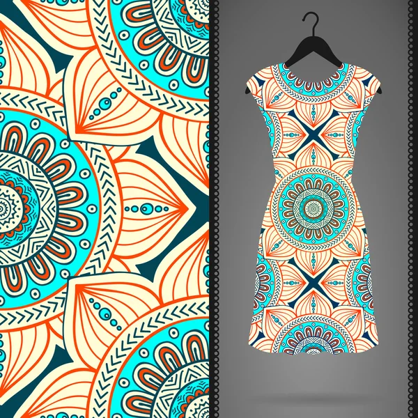 Patrón sin costura floral étnico con vestido — Vector de stock