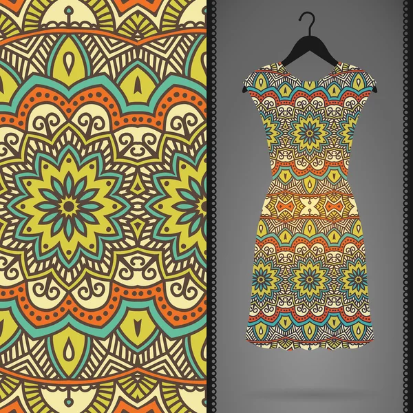 Patrón sin costura floral étnico con vestido — Vector de stock