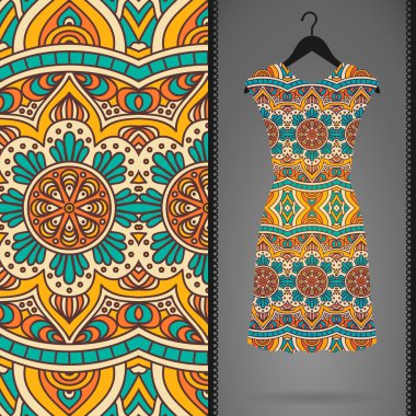 Etnik çiçek Dikişsiz desen elbise ile