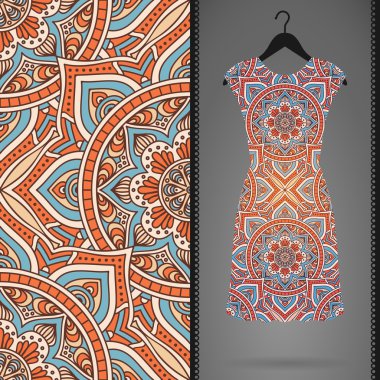 Etnik çiçek Dikişsiz desen elbise ile