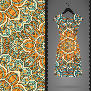 Etnik çiçek Dikişsiz desen elbise ile