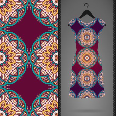 Etnik çiçek Dikişsiz desen elbise ile