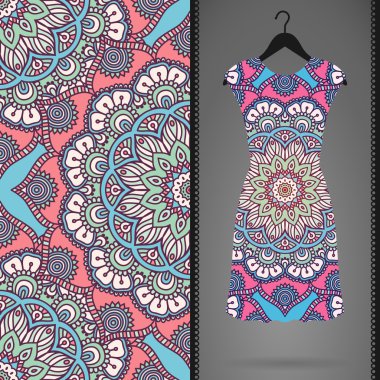 Etnik çiçek Dikişsiz desen elbise ile