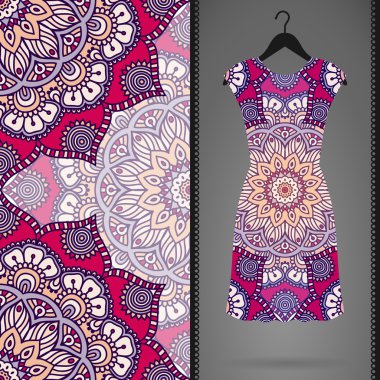 Etnik çiçek Dikişsiz desen elbise ile