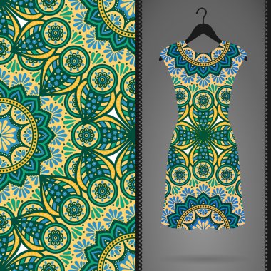 Etnik çiçek Dikişsiz desen elbise ile