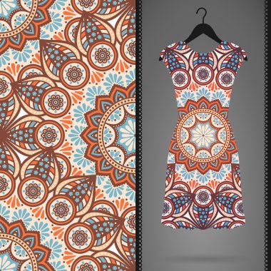 Etnik çiçek Dikişsiz desen elbise ile