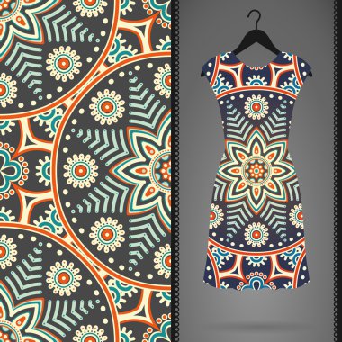 Etnik çiçek Dikişsiz desen elbise ile