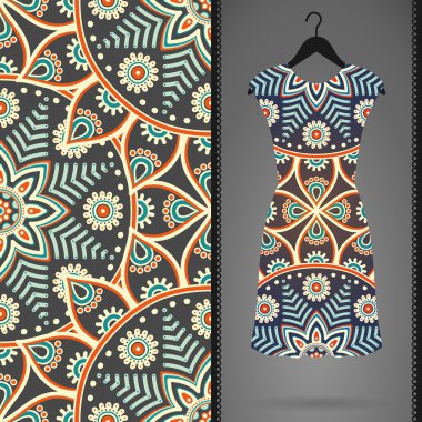 Etnik çiçek Dikişsiz desen elbise ile