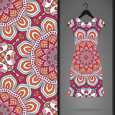 Etnik çiçek Dikişsiz desen elbise ile