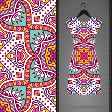 Etnik çiçek Dikişsiz desen elbise ile