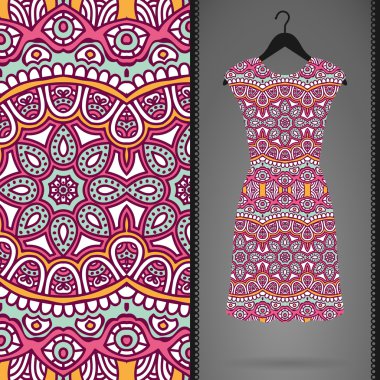 Etnik çiçek Dikişsiz desen elbise ile