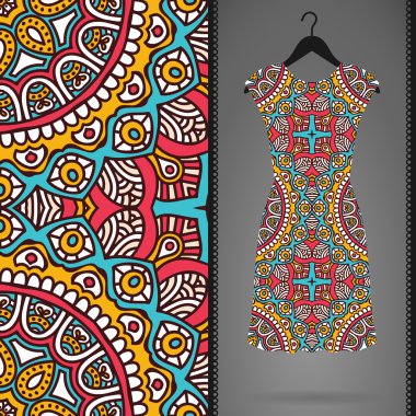 Etnik çiçek Dikişsiz desen elbise ile