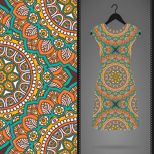 Patrón sin costura floral étnico con vestido — Vector de stock