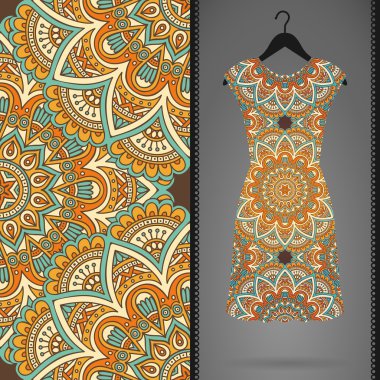 Etnik çiçek Dikişsiz desen elbise ile