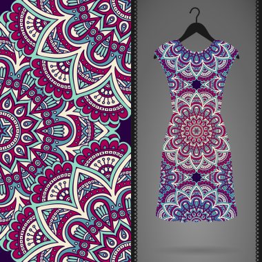 Etnik çiçek Dikişsiz desen elbise ile