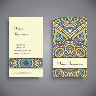 Mandala ile süslenmiş güzel bir kart