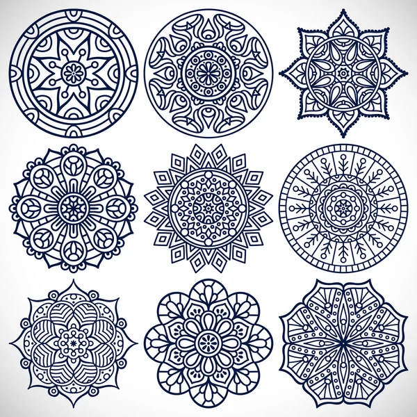 Vector etniska mandala — Stock vektor