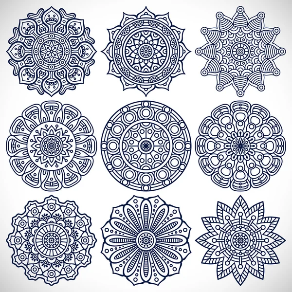 Vector etniska mandala — Stock vektor