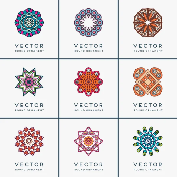 Vector etniska mandala — Stock vektor