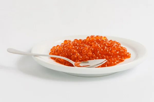 kaşık ile kırmızı havyar