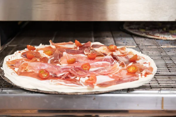 Sabrosa Pizza Jamón Horno — Foto de Stock