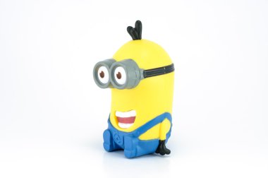 Minion kıkırdayarak tim