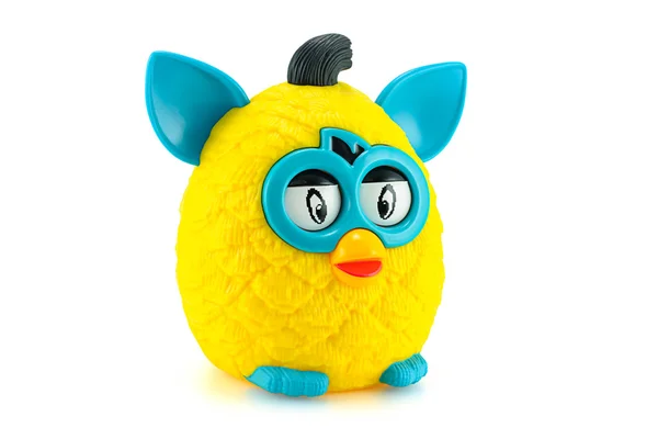 Żółty furby z Furby boomu kolekcji zabawek seria. — Zdjęcie stockowe