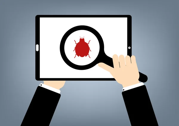 Mänsklig hand håller ett förstoringsglas hitta en röd malware bugg compte — Stock vektor