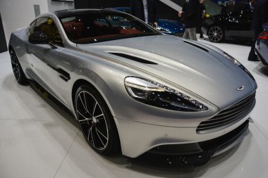 Aston Martin Vanquish Cenevre Motor Fuarı nda