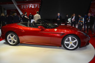 Ferrari California T Cabrio Cenevre Otomobil Fuarı'nda
