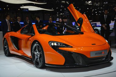 McLaren 650s örümcek Cenevre Otomobil Fuarı