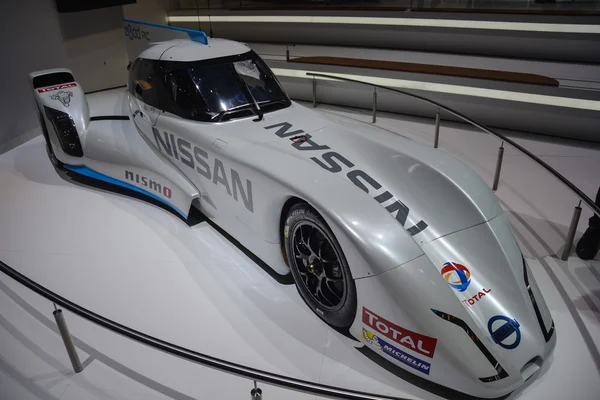 Nissan zeod rc hybrid racer auf dem Genfer Autosalon — Stockfoto