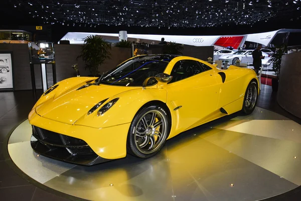  Pagani Huayra Cenevre Otomobil Fuarı